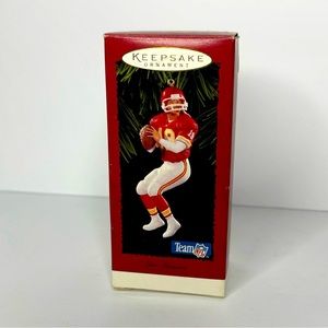 Hallmark Keepsake Joe Montana Kansas City Chiefs Vintage Christmas Ornament 1995